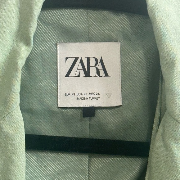 Zara Mint Green Cropped Short Sleeve Blazer, Size XS - Picture 4 of 4